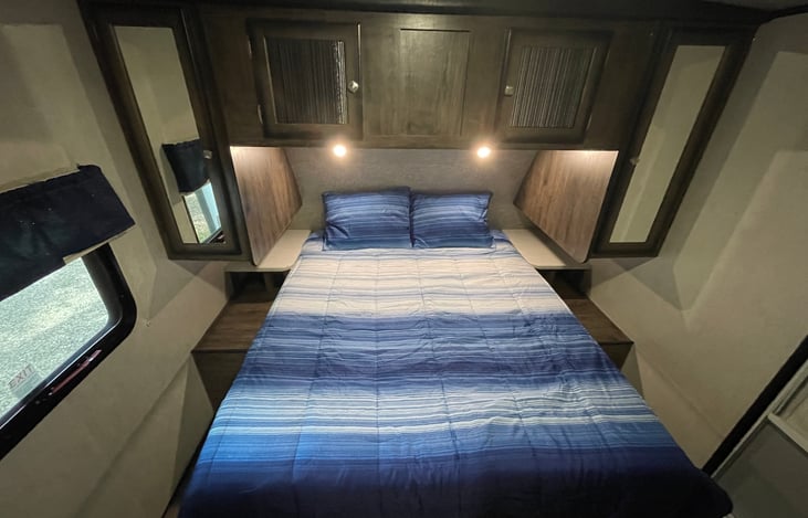 Private Bedroom, Queen Bed with Cool Gel Mattress