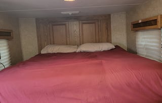 2009 Three Horse Living Quarter Horse Trailer