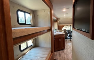 "The Dude" 2017 Winnebago - Minnie Winnie 31G