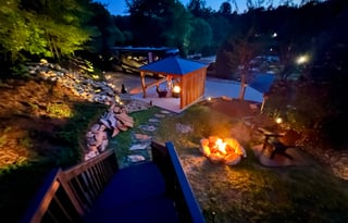 Luxury Coach - Quiet Diesel Pusher - Starlink