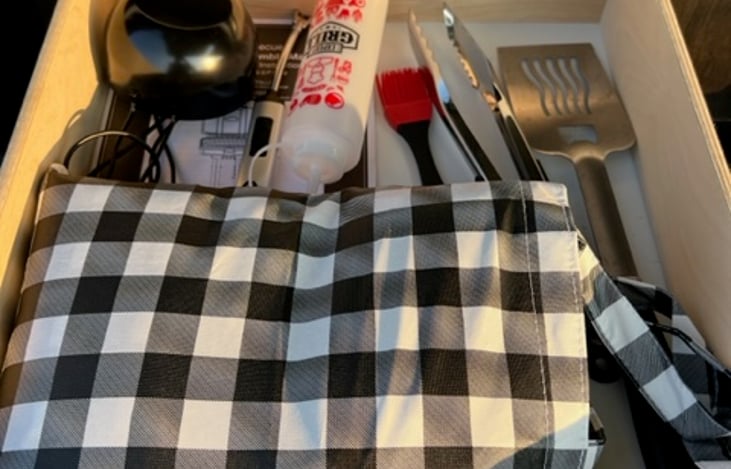 BBQ Supplies/Picnic Table Covers