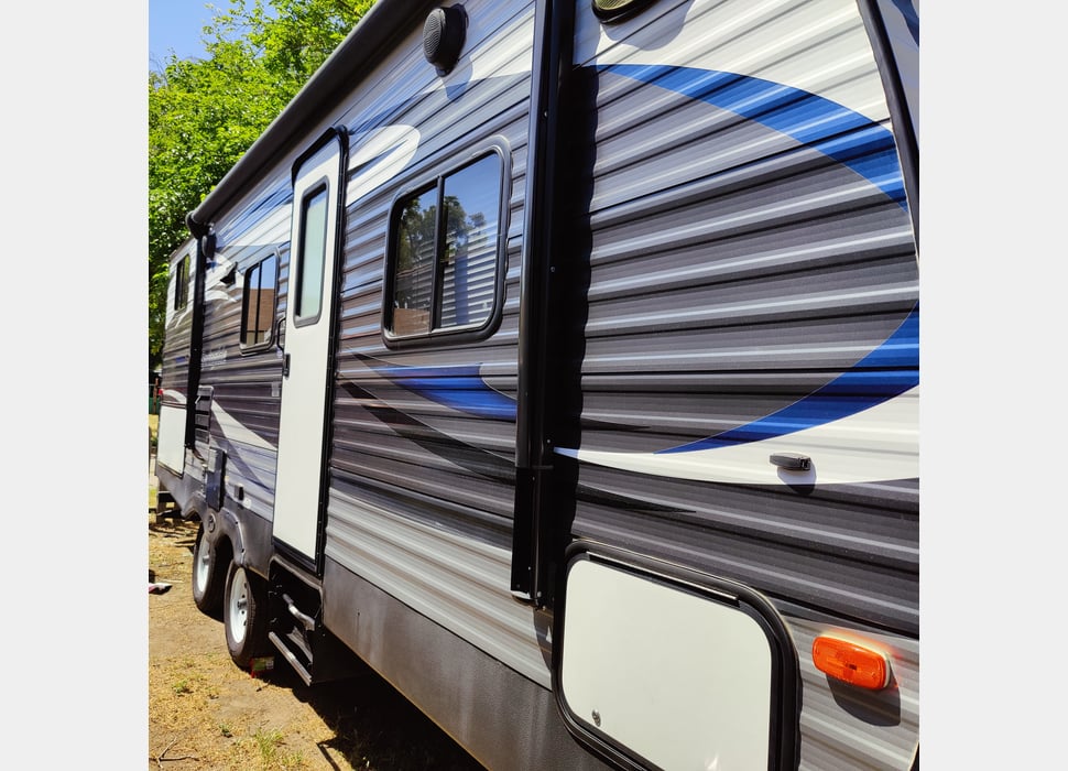 Travel Trailer rentals in Oakland