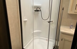 Impressive Family favorite RV! 3 slides 3 TV’s