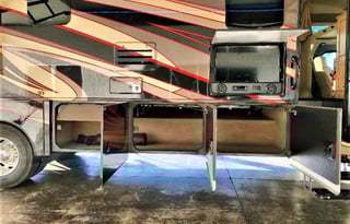 C17:Luxury SuperC Diesel-3Slide-10 SLEEPER