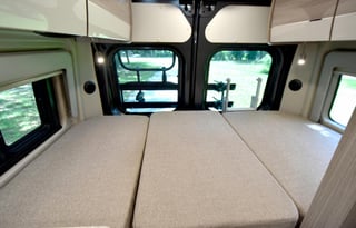 2022 Motor coach THOR 12J