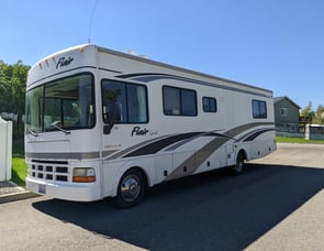 Fleetwood RV Flair 30P