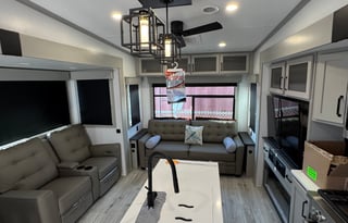 2025 Montana High Country 385 BR
