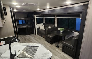 2022 Jayco Jay Feather 27BHB