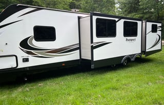 Extended Season Ready! kiddos and fidos friendly