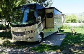 Enzo: New, Kid friendly, 2 full bath, washer/dryer