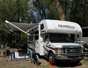 Thor Motor Coach Freedom Elite 26HE