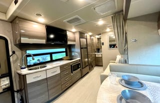 2020 Thor Motor Coach Delano Sprinter 24FB