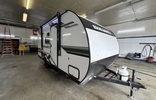 BRAND NEW 2025 Eddie Bauer 17BH-L - Sleeps 5