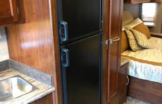 2017 Coachmen RV Pursuit 27 KB