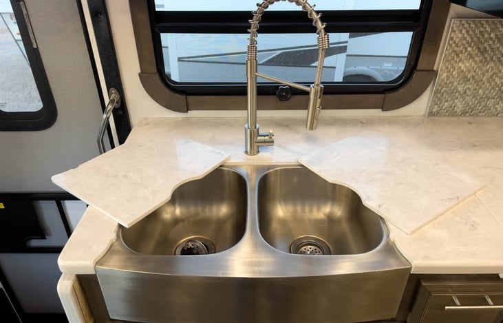 Sink converts into more counter space.