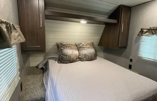 Summer Time Blues 2018 CrossRoads Zinger ZR280BH