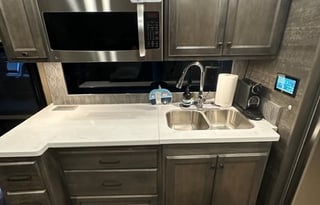 2023 Tiffin Luxury Coach - Sleeps Up to 7