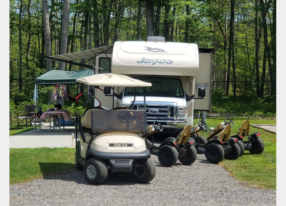 Class C Motor Home rentals in CHAGRIN FALLS
