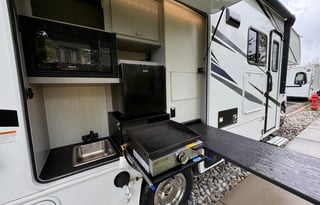 2026 29ft Coachmen 26MB - Sleeps 6