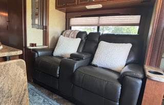 2015 Thor Motor Coach Axis 24.1