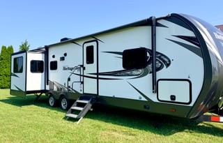 2018 Forest River Heritage Glen Wildwood
