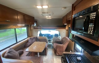 2015 Thor Motor Coach Chateau 23U