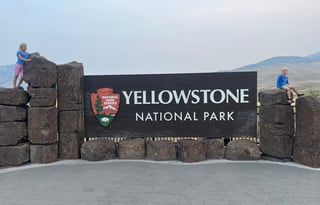 Earth Trekker 35’ Motorcoach for 8