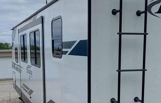 Cruising-Family Adventure Camper