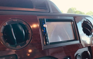 Lucy - Luxury RV for Your Stay in Camp Sherman