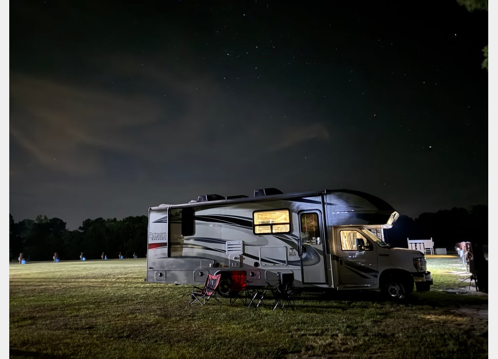 Class C Motor Home rentals in Charlotte