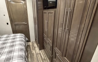2021 Georgetown GT7 | Premium Class A Motorhome