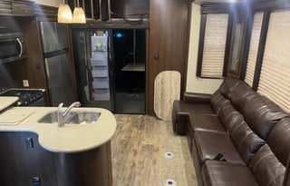 2015 Heartland Cyclone 3110 -HAL 500