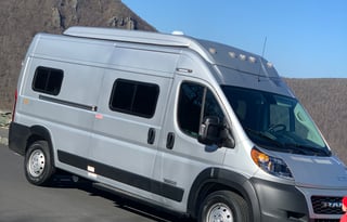 2021 Winnebago Solis 59P