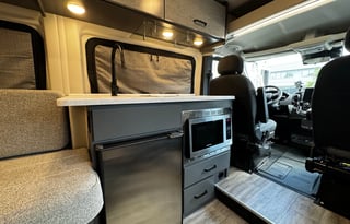 Lux RV Thor Dazzle 2 Twin Beds