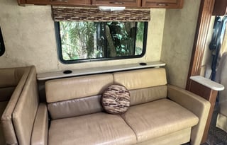 Thor Motor Coach A.C.E. 30' Class A Motorhome