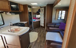 JJ's Home Away From Home RV Rental