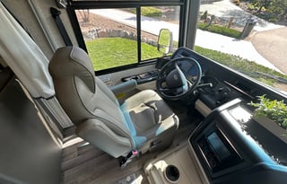 Modern Farmhouse Bunkhouse Motorhome 2022 Alante