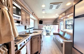 The White Pearl is Perfect for a Family Adventure!