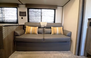 Say hello to "Joy"! Our 21 Keystone SPGDL 282BH