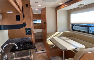 2018 Winnebago Minnie Winnie 31K