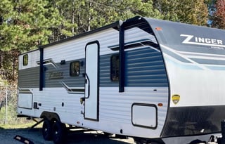 2021-Zinger 2 Bedroom/Bunkhouse/Outside Kitchen