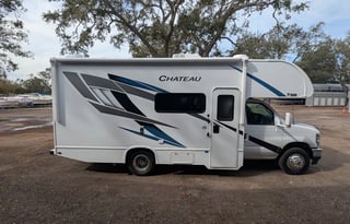 2025 Thor Chateau 22Z - Spacious Class C RV-GLG02