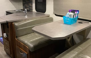 BOB-2018 Forest River RV Sunseeker 3270S Ford