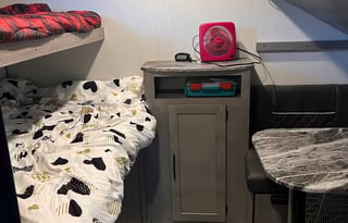 Fully Stocked 2021 Kodiak 283BHSL – Sleeps 10