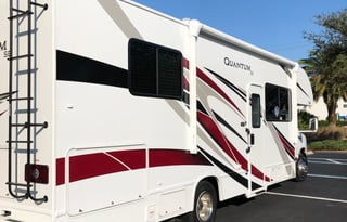 2021 Thor Motor Coach Quantum SE SE28 Ford