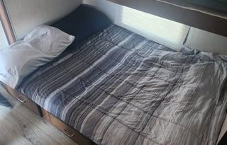 2019 Heartland Pioneer PL355 (Bunkhouse!)