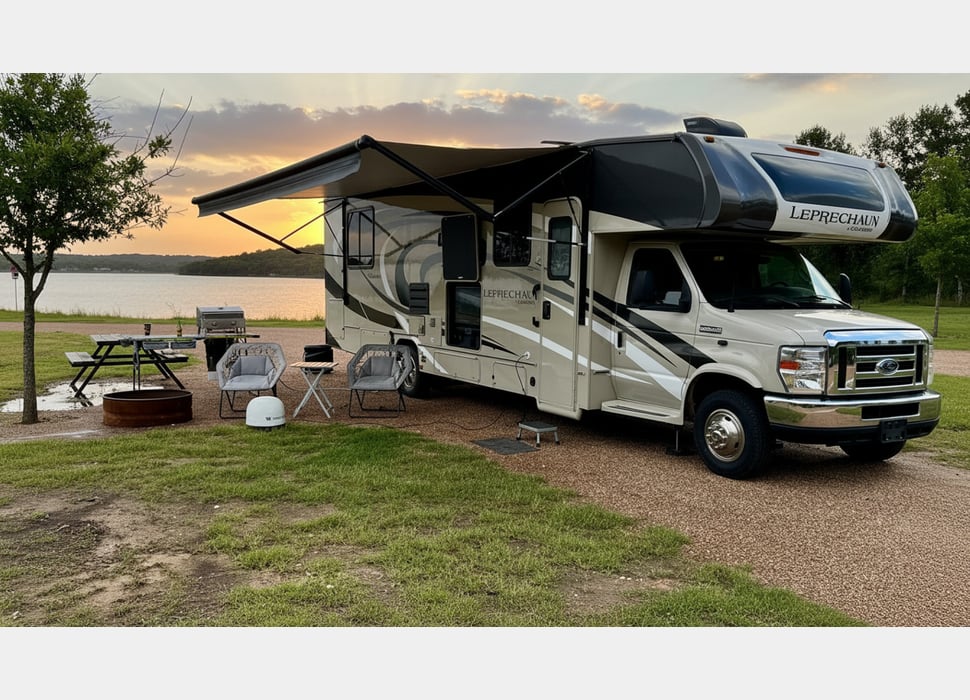 Class C Motor Home rentals in Granbury