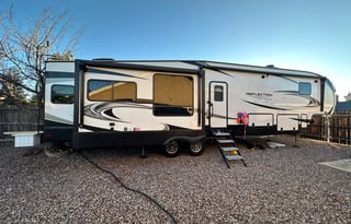 Brand New Glamping 5th Wheel- No Towing Necessary