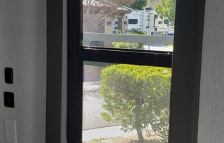 Bunkhouse & Lounge, Fully-Loaded & Turn-key Ready!