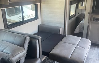 2021 Jayco J-Flight SLX8 267BHSW – families!!